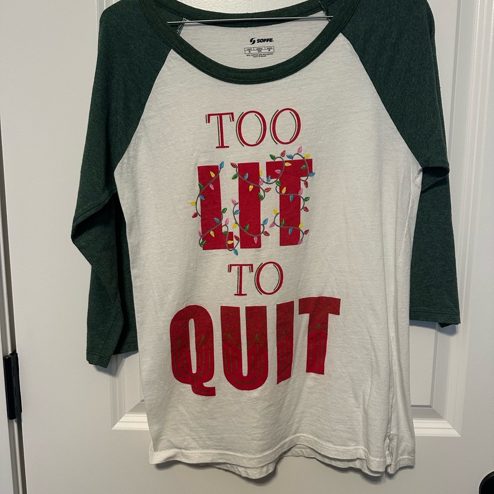 Christmas Green and White Graphic Tee Women’s Small